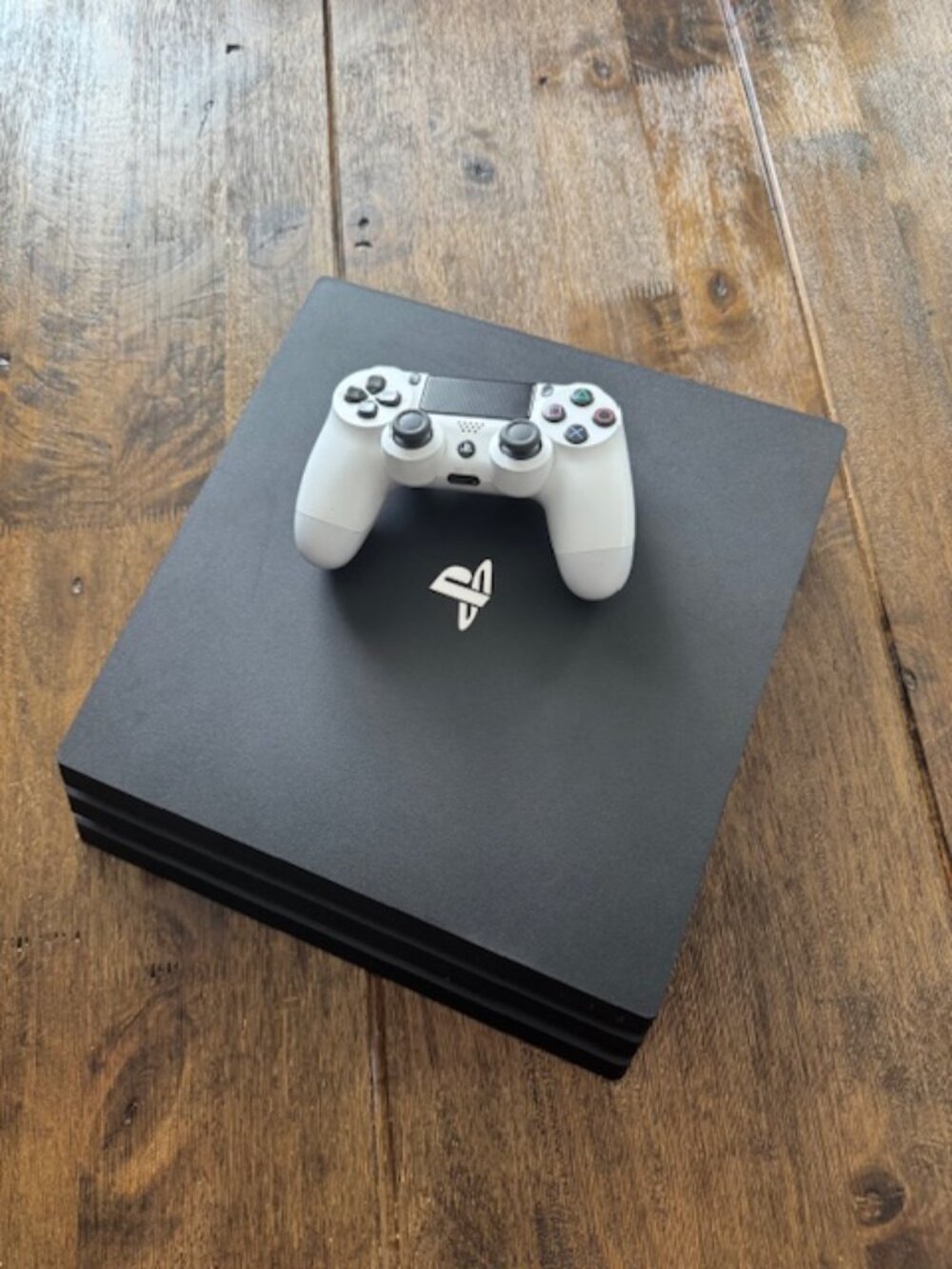 Sony PlayStation 4 Pro 1TB W/Wireless Controller